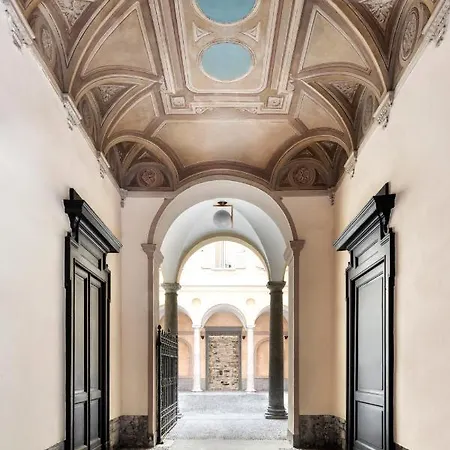 Del Cardinale By Myhomeincomo Daire *