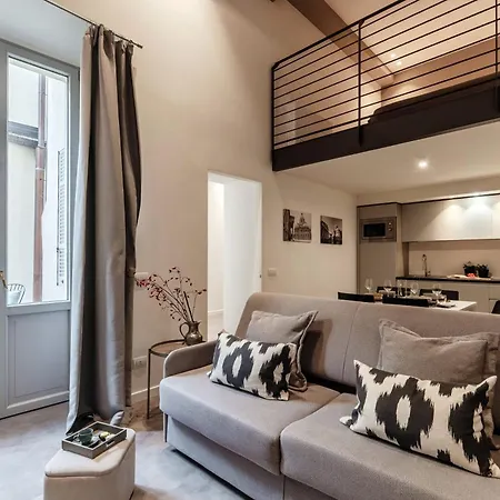 Loggia Visconti - By Myhomeincomo Apartmán *
