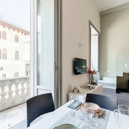 Loggia Visconti - By Myhomeincomo
