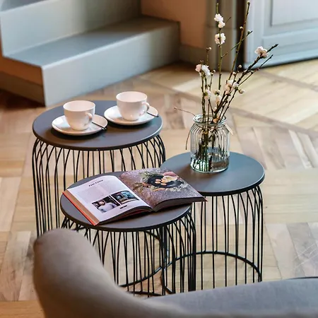 Loggia Visconti - By Myhomeincomo *