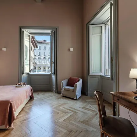 Apartmán Loggia Visconti - By Myhomeincomo *